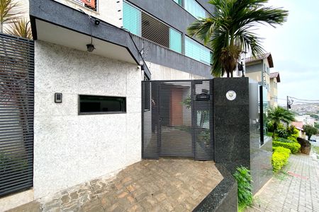 Apartamento para alugar com 90m², 3 quartos e 2 vagasFachada
