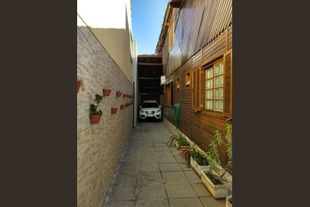 Casa à venda com 396m², 4 quartos e 2 vagas