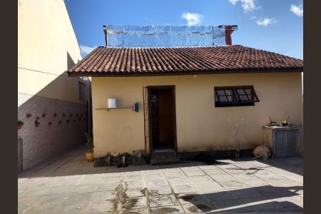 Casa à venda com 396m², 4 quartos e 2 vagas