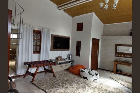 Casa à venda com 4 quartos, 396m² em Bom Jesus, Porto Alegre