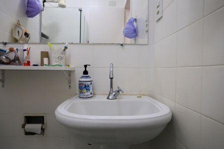 Apartamento à venda com 75m², 3 quartos e sem vaga Apartamento à venda com 75m², 3 quartos e sem vagaBanheiro