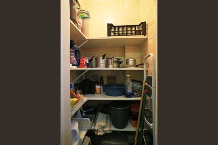 Apartamento à venda com 75m², 3 quartos e sem vaga Apartamento à venda com 75m², 3 quartos e sem vagaDespensa