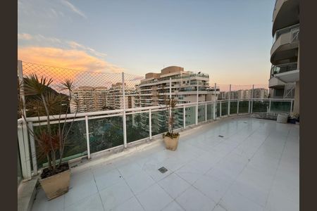 Apartamento para alugar com 197m², 2 quartos e 1 vaga Apartamento para alugar com 197m², 2 quartos e 1 vagaÁrea externa