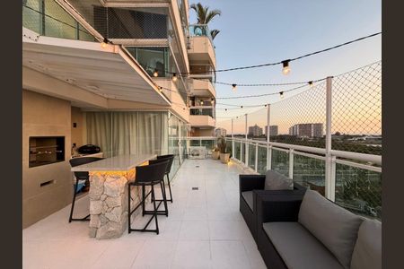 Apartamento para alugar com 197m², 2 quartos e 1 vaga Apartamento para alugar com 197m², 2 quartos e 1 vagaÁrea externa