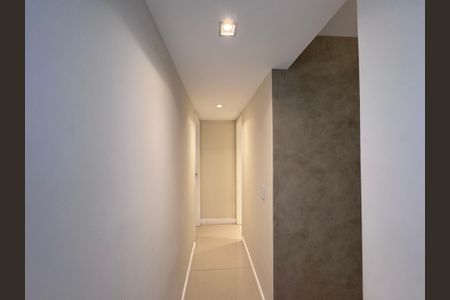 Apartamento para alugar com 197m², 2 quartos e 1 vaga Apartamento para alugar com 197m², 2 quartos e 1 vagaCorredor