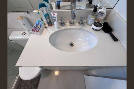 Apartamento para alugar com 197m², 2 quartos e 1 vaga Apartamento para alugar com 197m², 2 quartos e 1 vagaSuíte 2 - Banheiro