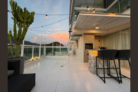 Apartamento para alugar com 197m², 2 quartos e 1 vaga Apartamento para alugar com 197m², 2 quartos e 1 vagaÁrea externa