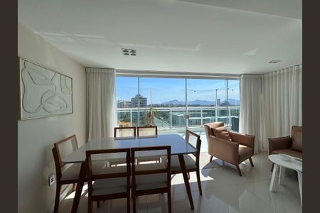 Sala de apartamento para alugar com 2 quartos, 197m² em Recreio dos Bandeirantes, Rio de Janeiro