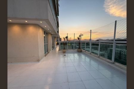 Apartamento para alugar com 197m², 2 quartos e 1 vaga Apartamento para alugar com 197m², 2 quartos e 1 vagaÁrea externa