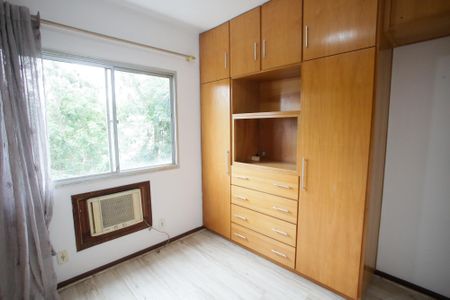 Quarto 1 de apartamento à venda com 2 quartos, 60m² em Taquara, Rio de Janeiro