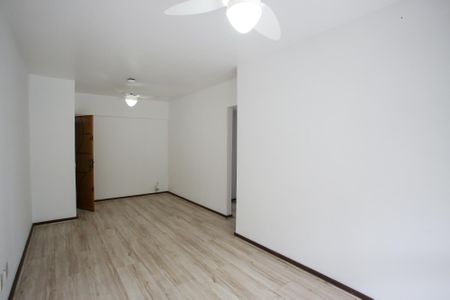 Apartamento à venda com 60m², 2 quartos e 1 vagaSala