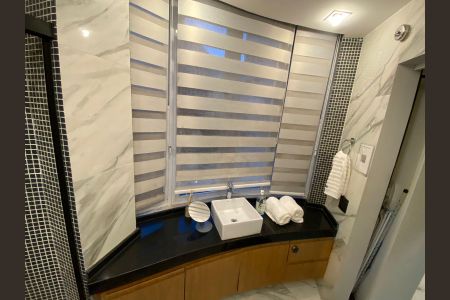 Banheiro de apartamento para alugar com 1 quarto, 60m² em Copacabana, Rio de Janeiro