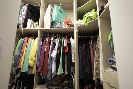 Casa para alugar com 335m², 4 quartos e 4 vagas Casa para alugar com 335m², 4 quartos e 4 vagasCloset Suíte 4