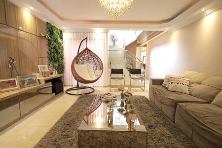 Sala de casa para alugar com 4 quartos, 335m² em Vila Sao Pedro, Santo André