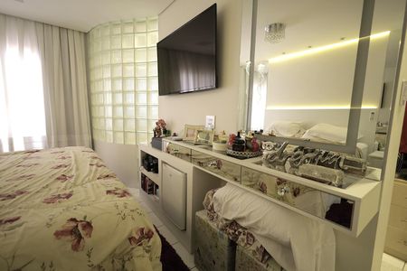 Casa para alugar com 335m², 4 quartos e 4 vagas Casa para alugar com 335m², 4 quartos e 4 vagasQuarto Suíte 4