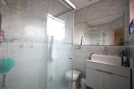 Casa para alugar com 335m², 4 quartos e 4 vagas Casa para alugar com 335m², 4 quartos e 4 vagasBanheiro Suíte 2