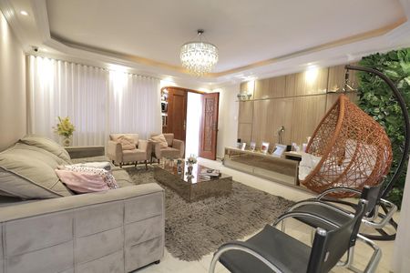 Sala de casa para alugar com 4 quartos, 335m² em Vila Sao Pedro, Santo André