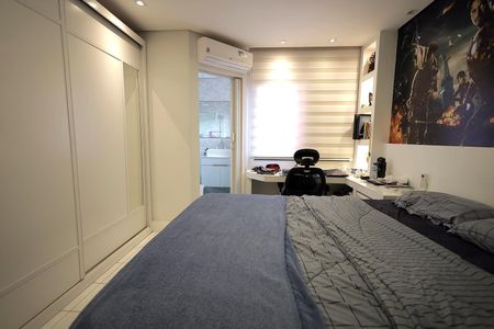 Casa para alugar com 335m², 4 quartos e 4 vagas Casa para alugar com 335m², 4 quartos e 4 vagasQuarto Suíte 2