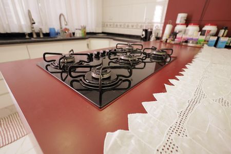 Casa para alugar com 335m², 4 quartos e 4 vagas Casa para alugar com 335m², 4 quartos e 4 vagasCozinha