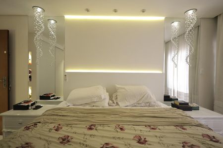 Casa para alugar com 335m², 4 quartos e 4 vagas Casa para alugar com 335m², 4 quartos e 4 vagasQuarto Suíte 4