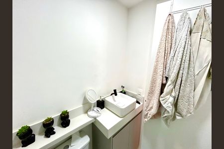 Apartamento à venda com 36m², 2 quartos e sem vagaBanheiro 