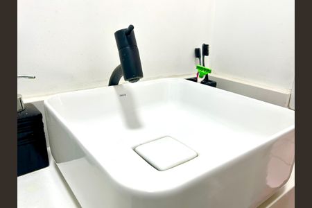 Apartamento à venda com 36m², 2 quartos e sem vagaBanheiro 