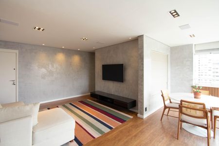 Sala de apartamento para alugar com 2 quartos, 66m² em Vila Olímpia, São Paulo