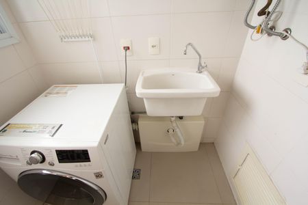 Apartamento para alugar com 66m², 2 quartos e 1 vagaÁrea de Serviço
