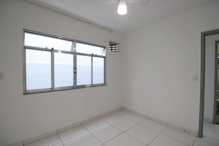 Casa para alugar com 90m², 2 quartos e 1 vagaQuarto