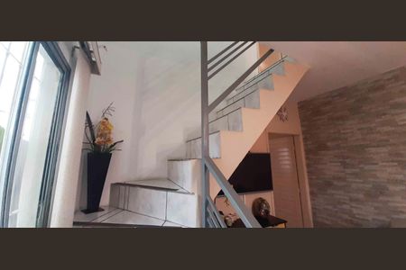 Acesso aos Quartos de cima de casa à venda com 3 quartos, 110m² em Jaguaribe, Osasco