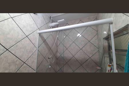 Casa à venda com 110m², 3 quartos e 2 vagasBanheiro debaixo