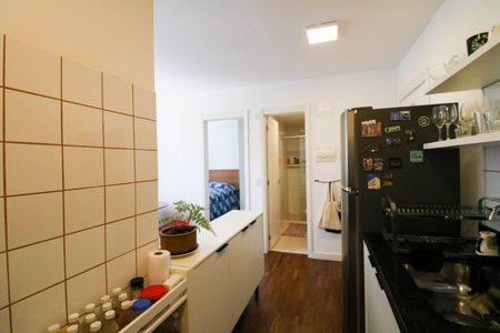 Cozinha de apartamento para alugar com 1 quarto, 34m² em Santo Amaro, São Paulo