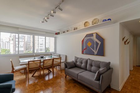 Sala de apartamento à venda com 3 quartos, 76m² em Moema, São Paulo