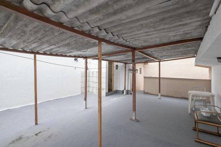 Casa à venda com 200m², 3 quartos e 2 vagasTerraço