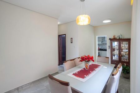 Casa à venda com 200m², 3 quartos e 2 vagasSala de Jantar