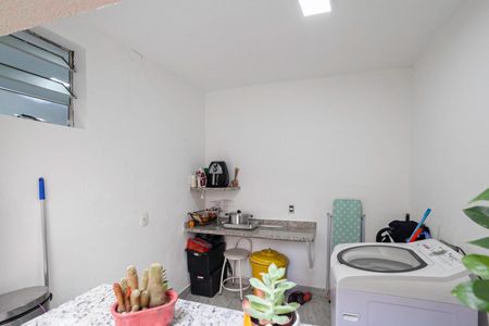 Casa à venda com 200m², 3 quartos e 2 vagasÁrea de serviço