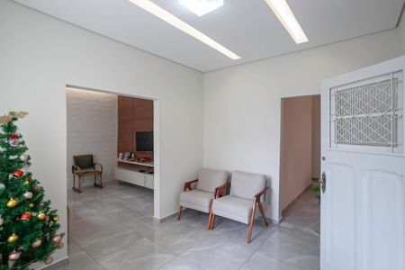 Sala 1 de casa à venda com 3 quartos, 200m² em Sagrada Família, Belo Horizonte