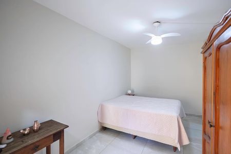 Casa à venda com 200m², 3 quartos e 2 vagasSuíte 