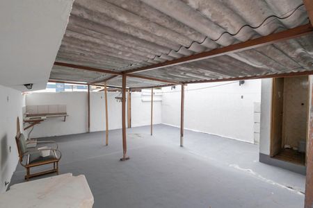 Casa à venda com 200m², 3 quartos e 2 vagasTerraço