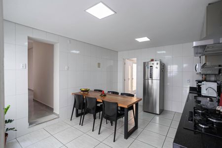 Casa à venda com 200m², 3 quartos e 2 vagasCozinha