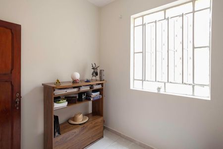 Casa à venda com 200m², 3 quartos e 2 vagasQuarto 2