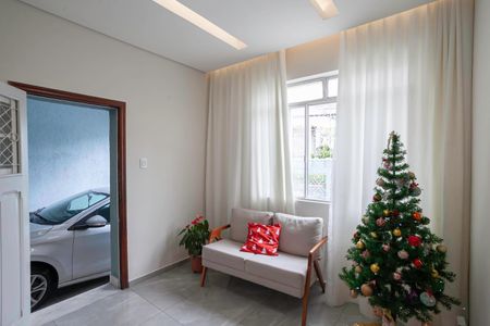 Sala 1 de casa à venda com 3 quartos, 200m² em Sagrada Família, Belo Horizonte