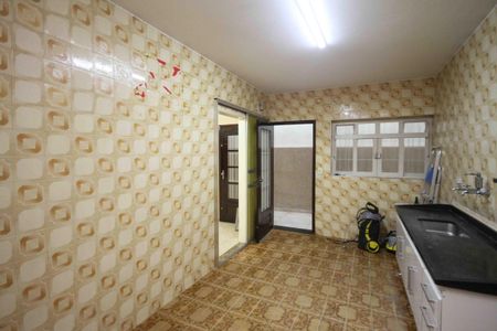 Casa para alugar com 2 quartos, 180m² em Vila Antonieta, São Paulo