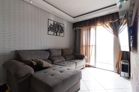 Sala de apartamento para alugar com 3 quartos, 70m² em Jardim Santa Maria, São Paulo