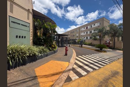 Apartamento para alugar com 43m², 2 quartos e 1 vagaFachada