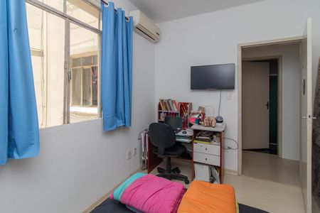 Quarto 1 de apartamento à venda com 2 quartos, 69m² em Menino Deus, Porto Alegre