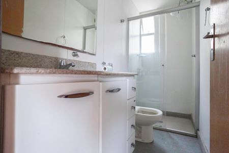 Apartamento à venda com 75m², 3 quartos e 1 vaga Apartamento à venda com 75m², 3 quartos e 1 vagaBanheiro social