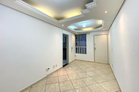 Sala de apartamento à venda com 3 quartos, 64m² em São João Batista, Belo Horizonte