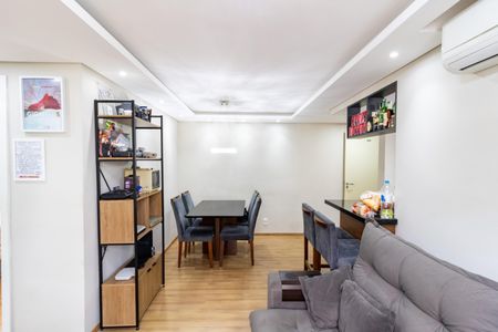 Sala de apartamento à venda com 2 quartos, 50m² em Vila Nova, Porto Alegre