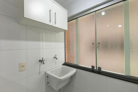 Apartamento para alugar com 74m², 1 quarto e 1 vagaÁrea de Serviço
